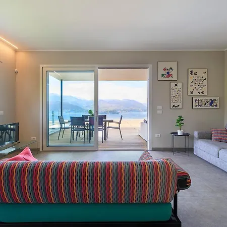 Lägenhet Skylake Penthouse By Impero House Stresa