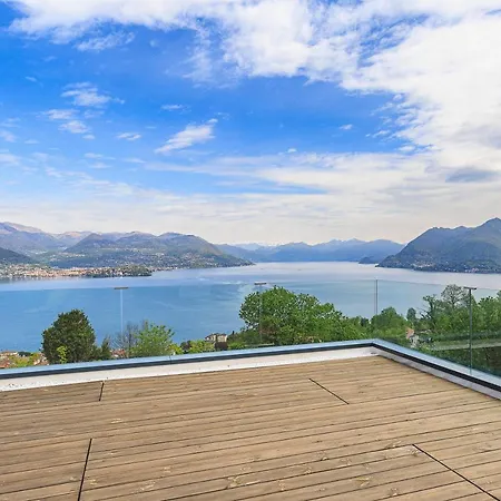 Daire Skylake Penthouse By Impero House Stresa