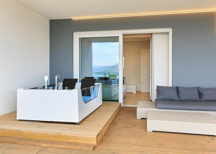 公寓 Skylake Penthouse By Impero House 斯特雷萨